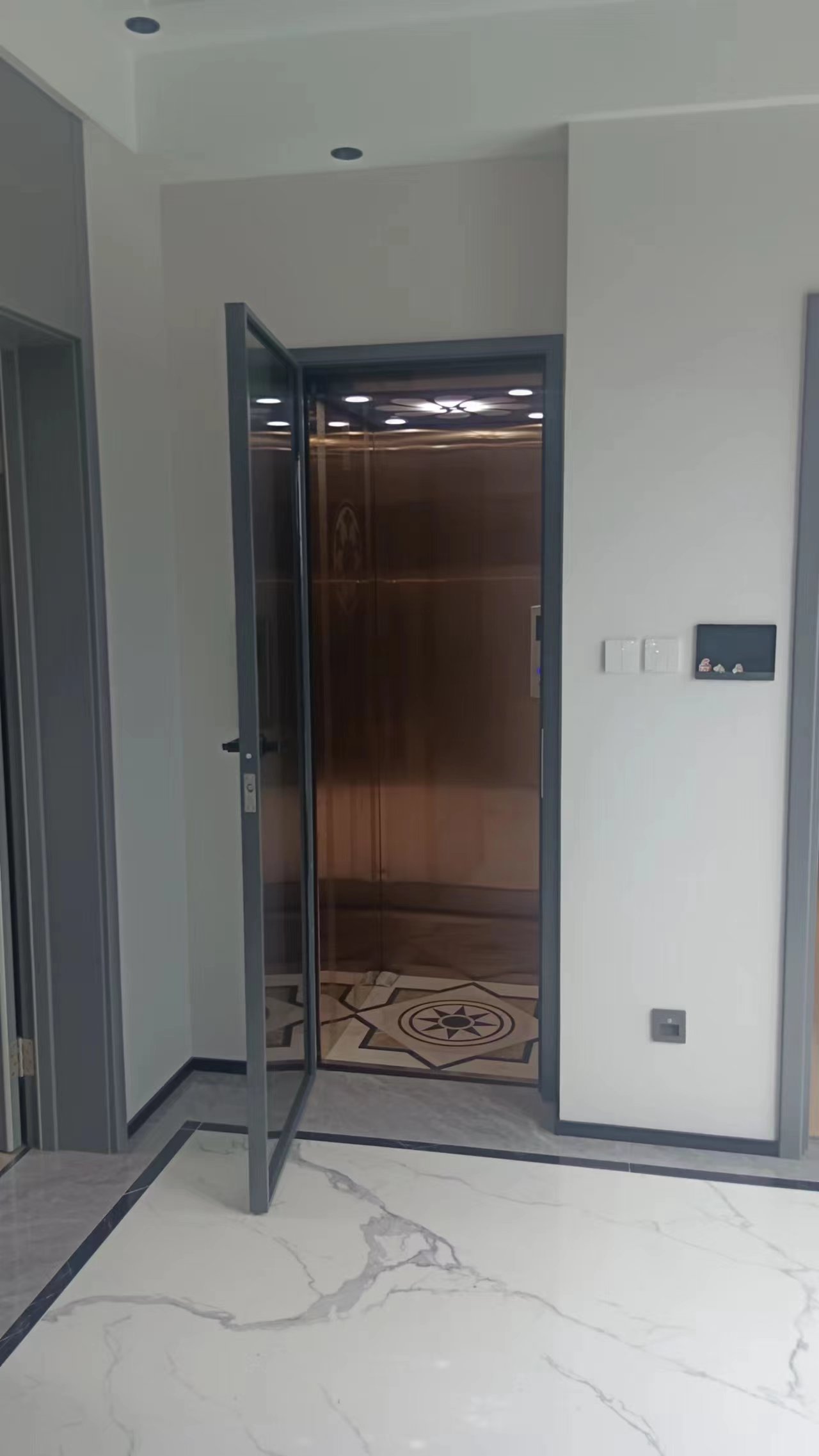 山东省青岛市市北区辽源路街道南京路安装视频展示 - 山东亿斯特电梯有限公司